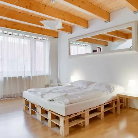 Three-floor